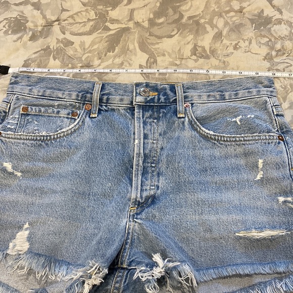 Like New Agolde Parker Shorts - Picture 16 of 16